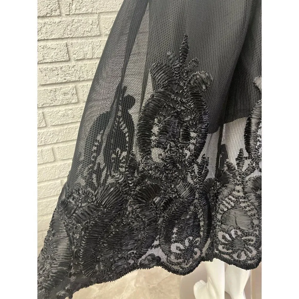 Banjul Black Embroidered Scalloped Hem Midi Skirt Size L